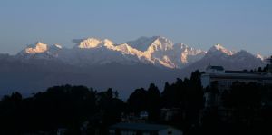 Himalayan-Range,-Darjeeling,-India.jpg