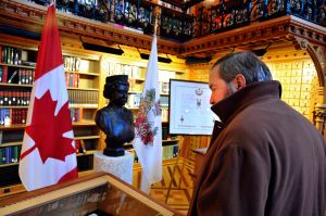 Tom-Mulcair-Parliament-Library.jpg