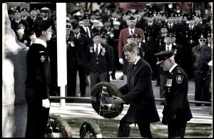 Mayor-Robertson,-Remembrance-Day.jpg