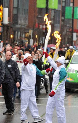 Olympic-Torch-transfer-c99.jpg