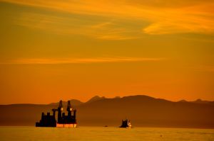 Tug-and-load,-sunset.jpg